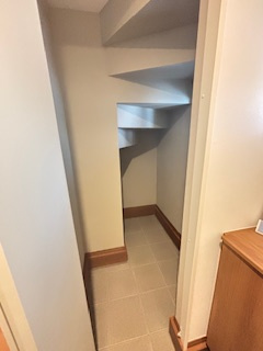 【玄関】 | 西区観音新町3丁目（舟入南駅）【築後未入居】全４区画　NO2 | 玄関につながる収納スペース☆