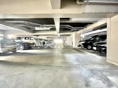 【駐車場】 | レクセルガーデン水元公園 | 【敷地内駐車場】最新の空き状況や費用などの詳細は担当スタッフまでお問い合わせください。