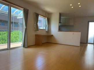 【居間・リビング】 | 鳥取市徳尾中古戸建て