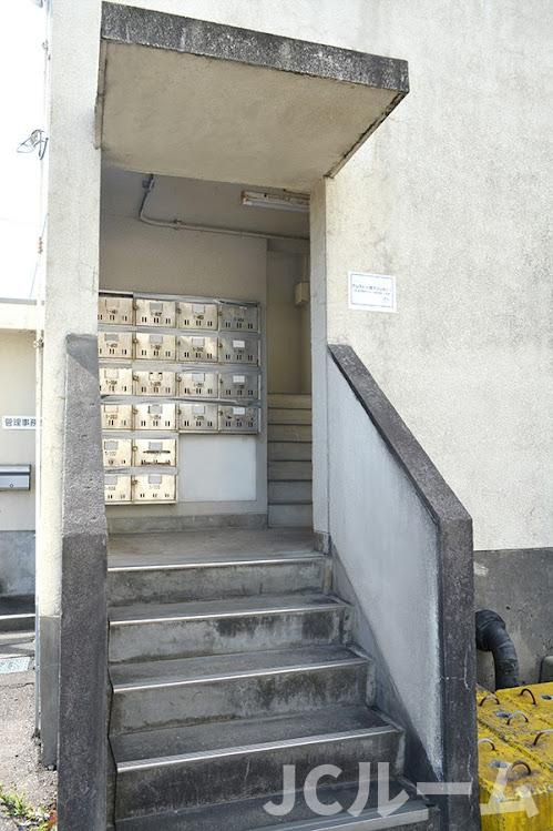 アシスト上越マンションⅡのエントランス