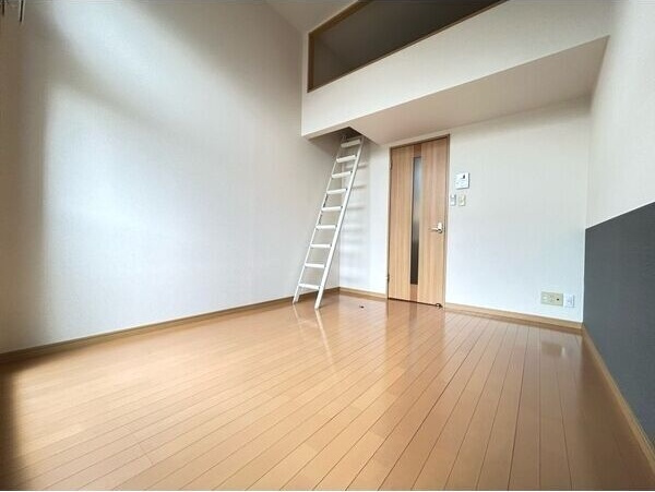 シャトー黄金の居間・リビング