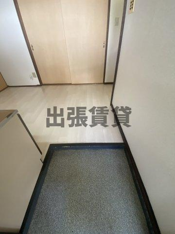 仲介手数料0円！！ジョウホクビルの玄関