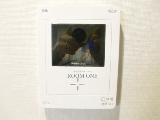 Ｗｈｉｔｅ　Ｂａｓｅのセキュリティ|モニター付きインターホンです。