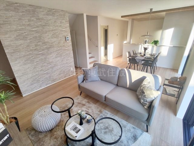 【居間・リビング】の画像