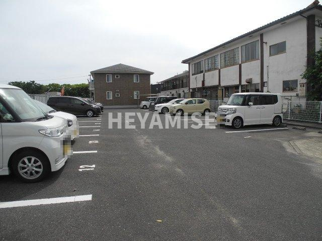 ヴィクトワールK-Ⅳの駐車場