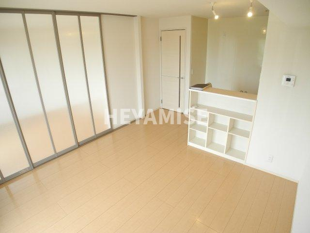 ヴィクトワールK-Ⅳの居間・リビング|※室内画像は別号室のもの