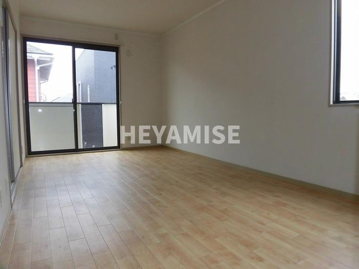 ヴェルディ藤﨑の居間・リビング