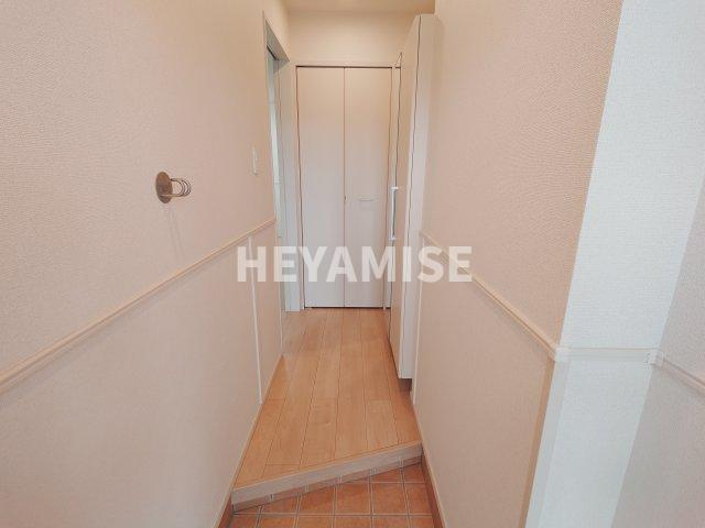 ボンヌール諏訪の玄関