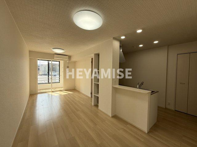 マーベラス　サライAの居間・リビング|※類似物件の写真です※