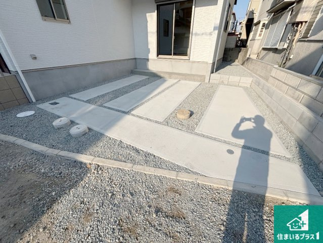 堺市西区浜寺昭和町　新築一戸建ての駐車場|駐車スペース！散水栓があるので、こまめに愛車を洗えます！
