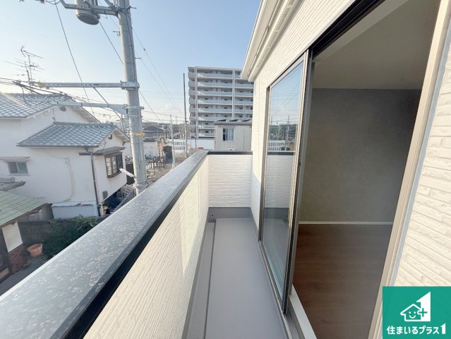 堺市西区浜寺昭和町　新築一戸建てのバルコニー|日当たりのよいバルコニー！お部屋が開放的に！