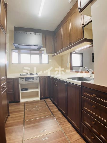 レジデンシア・フミのキッチン|同建物内別のお部屋の参考写真になります。