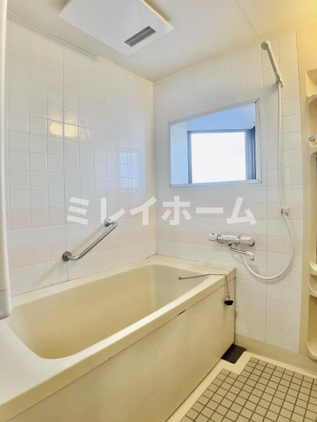 レジデンシア・フミの浴室|同建物内別のお部屋の参考写真になります。