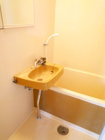 サンコーポ久米川の浴室