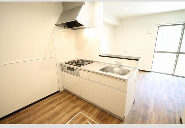 コンフォール一色のキッチン