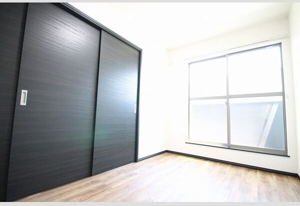 コンフォール一色の内装