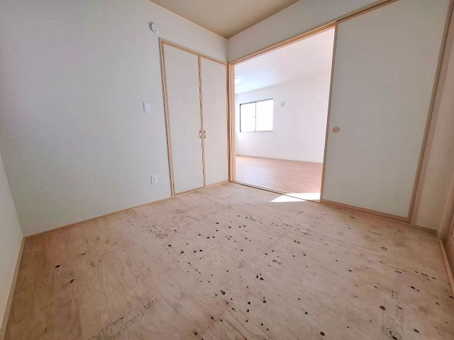 中頭郡読谷村字瀬名波の新築一戸建の和室|4.5帖