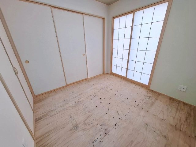 中頭郡読谷村字瀬名波の新築一戸建の和室|4.5帖