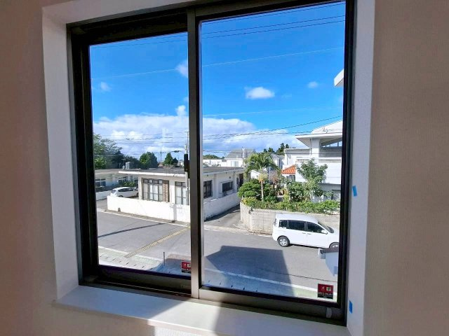 中頭郡読谷村字瀬名波の新築一戸建の展望|窓から海が見えます♪