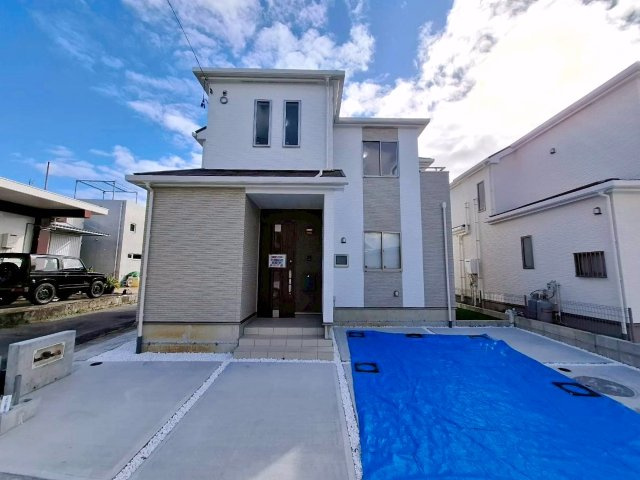 中頭郡読谷村字瀬名波の新築一戸建の外観|即ご内覧可能です！