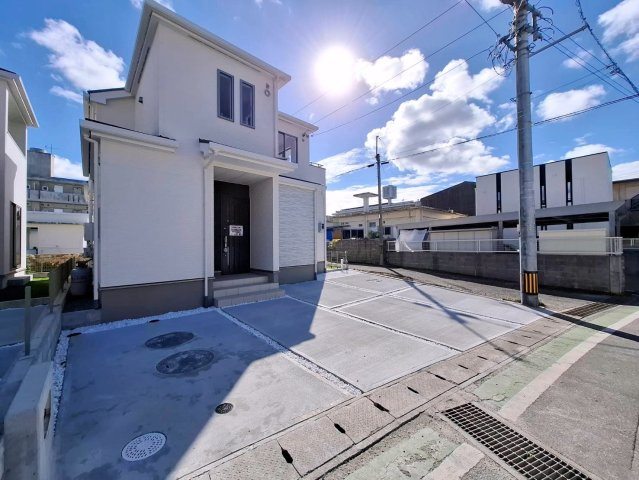 中頭郡読谷村字瀬名波の新築一戸建の外観|B号棟