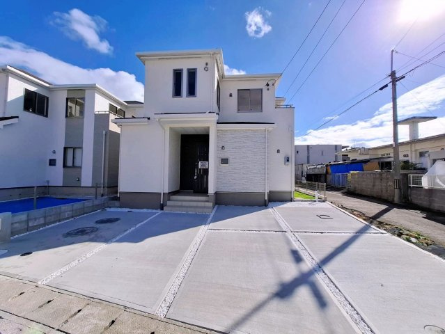 中頭郡読谷村字瀬名波の新築一戸建の外観|B号棟