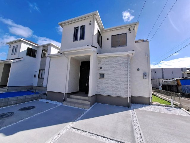 中頭郡読谷村字瀬名波の新築一戸建の外観|B号棟