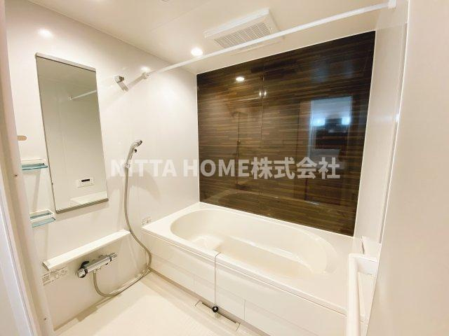 カーサミランダⅤの浴室|キレイなバスルームで疲れもなくなりますね♪