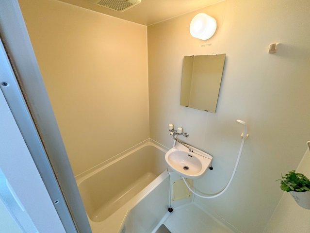 シュロス野口の浴室