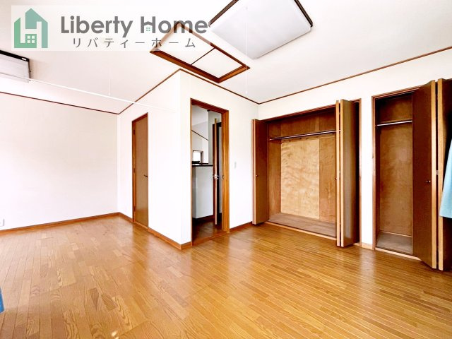 土浦市下高津4丁目　中古戸建の寝室