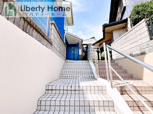 土浦市下高津4丁目　中古戸建のエントランス