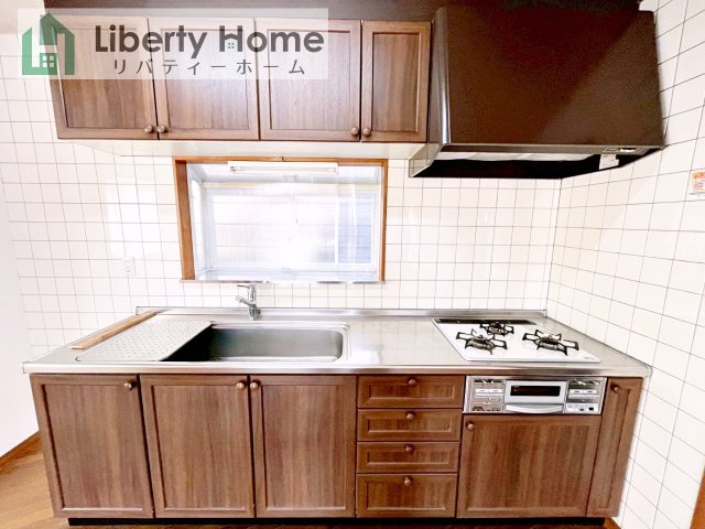 土浦市下高津4丁目　中古戸建のキッチン