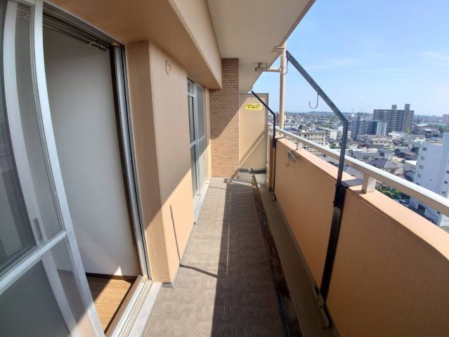 【バルコニー】