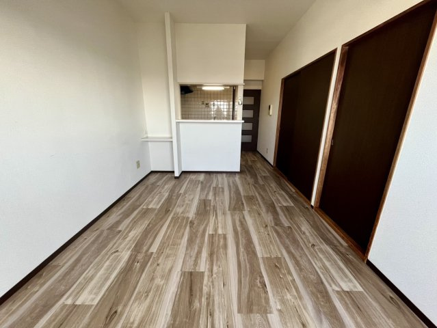 【居間・リビング】