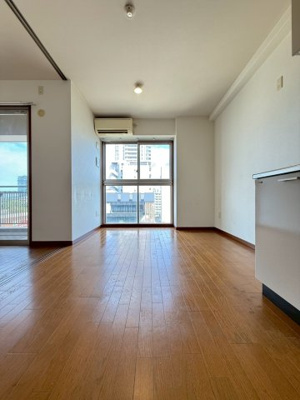 【居間・リビング】 | アリス・マナーガーデン谷町