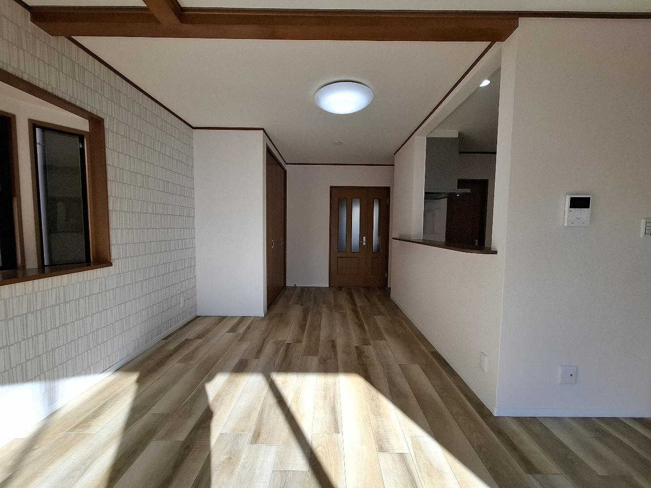 堺市中区福田　中古戸建の居間・リビング