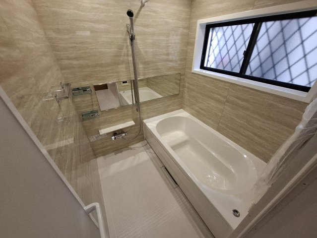 堺市中区福田　中古戸建の浴室