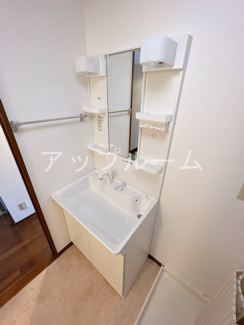 クリスタル藤江の洗面所