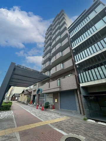 ルヴィラ堀川の外観