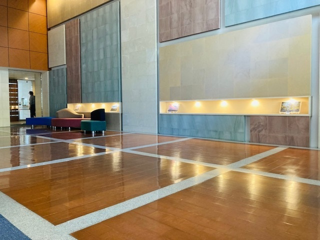 パークタワー東京イーストのエントランス