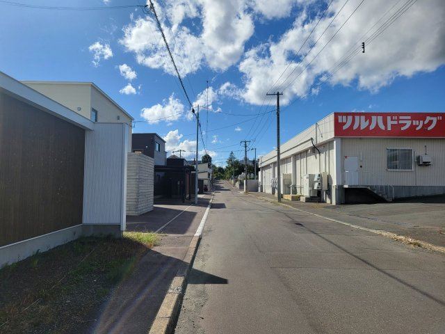 【前面道路含む現地写真】の画像