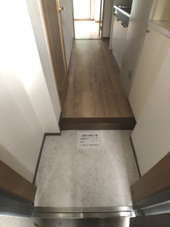 【玄関】