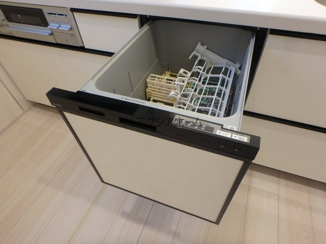 狭山市東三ツ木・全3棟　新築一戸建　1号棟　～陽当たり良好～の外観|建築中写真（2025年9月30日撮影）