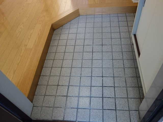 リバーサイド北別府の玄関