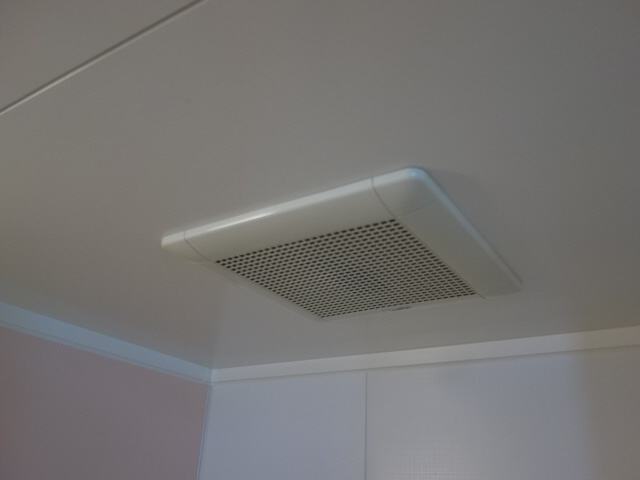 リバーサイド北別府の浴室