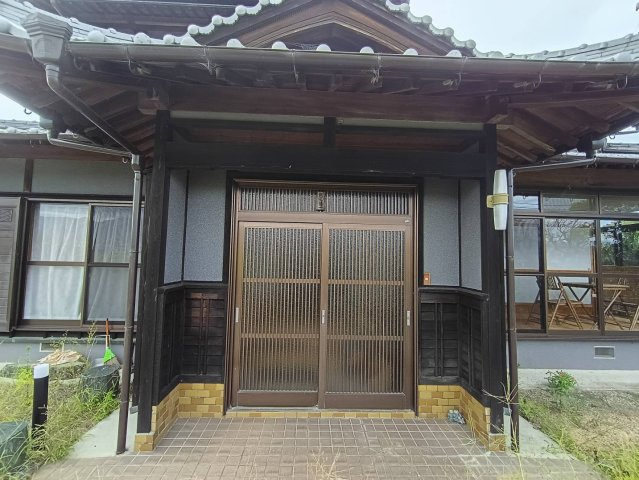 西条市丹原町古田265　中古住宅の外観