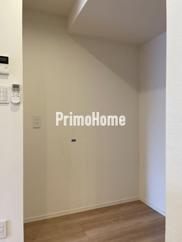 カーサスプレンディッド日本橋水天宮の居間・リビング|キッチン横のスペース