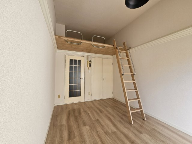 神戸市北区鈴蘭台北町４丁目のアパートの子供部屋