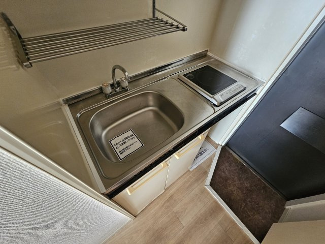 神戸市北区鈴蘭台北町４丁目のアパートのキッチン