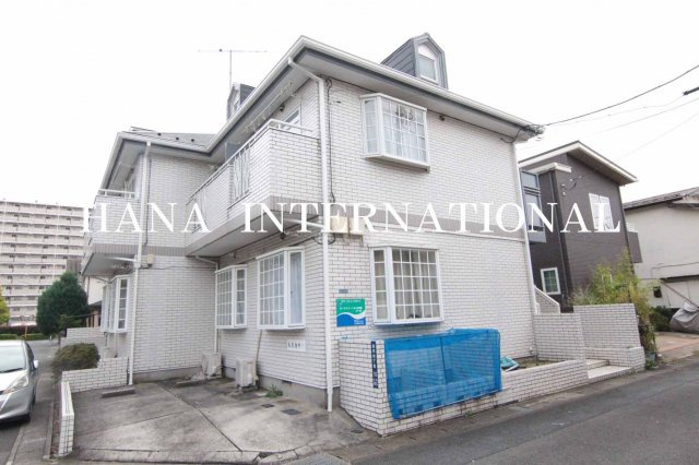 ローズアパートＲ４８番館の外観